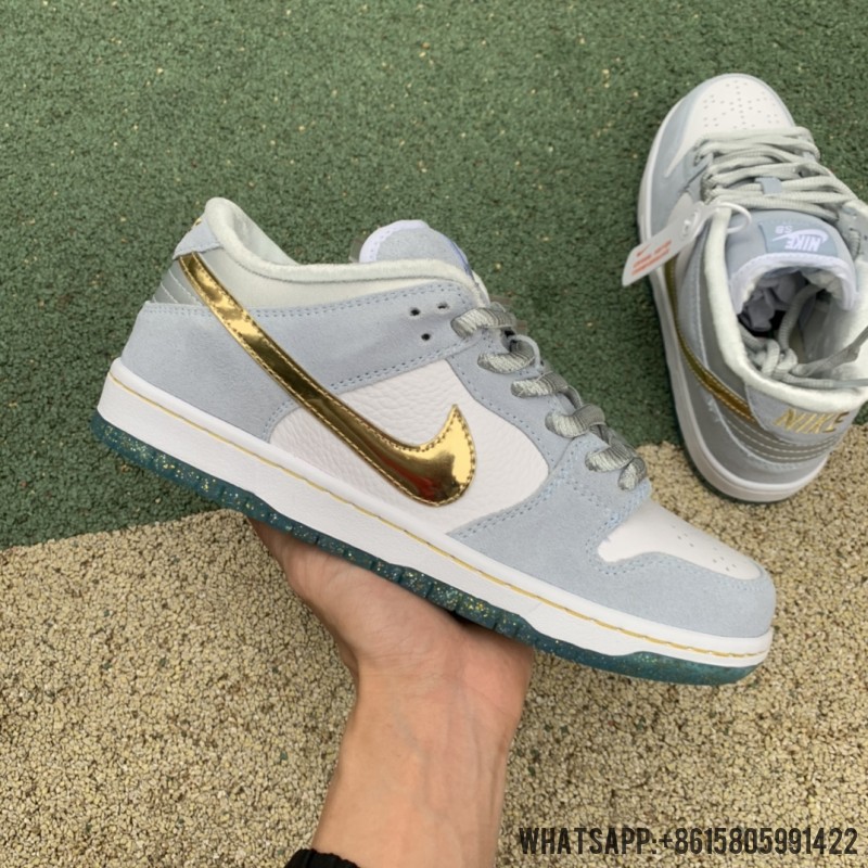 Sean Cliver x Dunk Low SB 'Holiday Special' DC9936-100